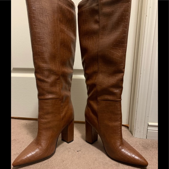 TAN CROC PRINT KNEE HIGH BOOTS - Picture 2 of 16